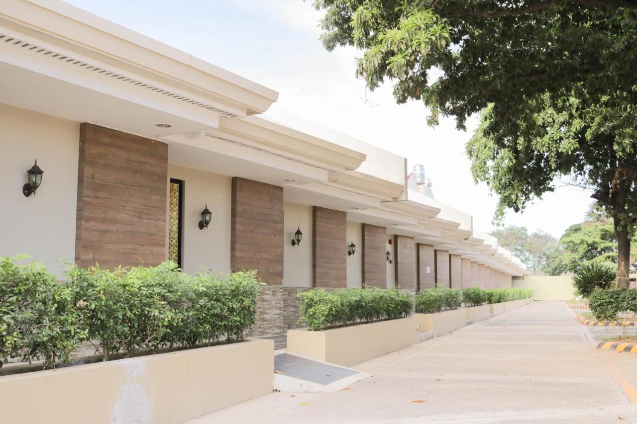 Reddoorz Premium @ Wireless Mandaue Cebu Hotel Exterior foto